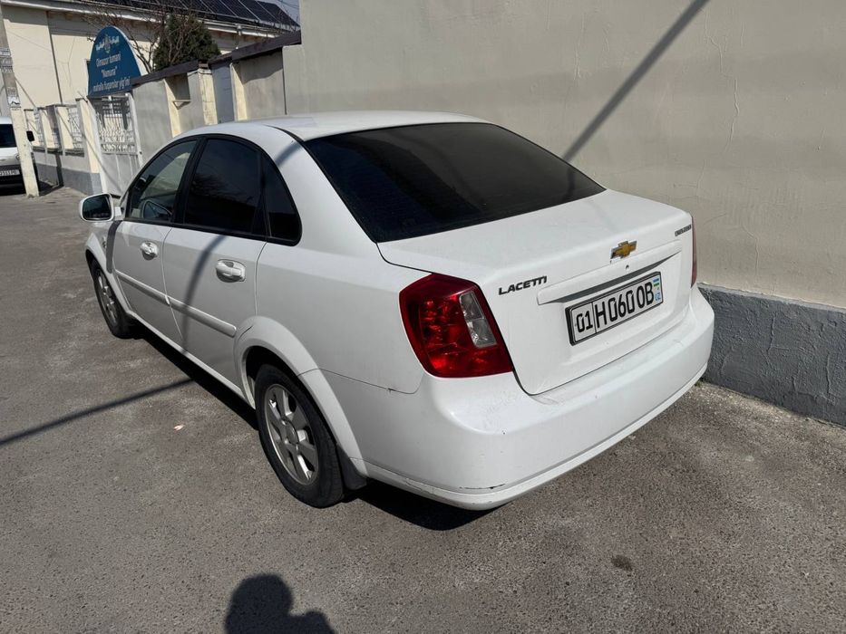 Chevrolet Gentra 1.6 2014