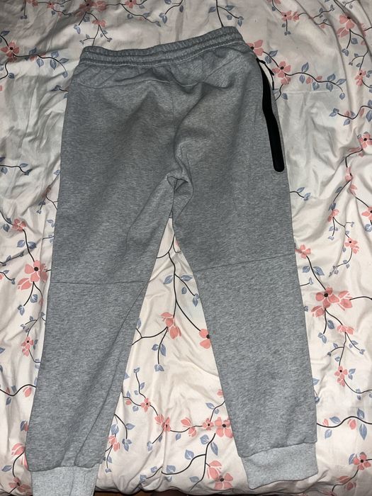 Штаны серые течки