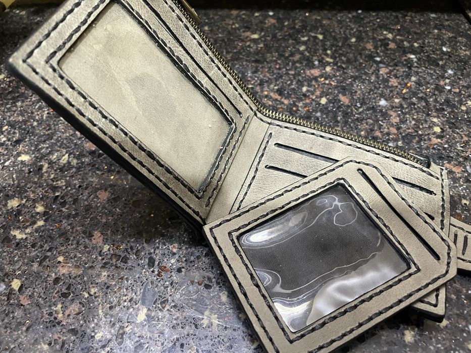 Кожанный бифолд, ручная работа.