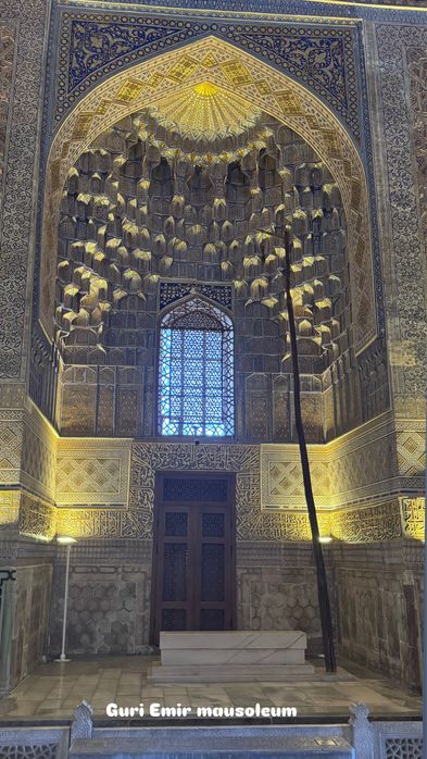 English speaking guide in historical city of SAMARKAND, UZBEKISTAN