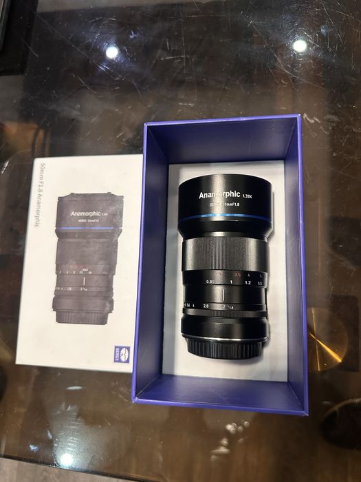 Sirui anamorphic 35 mm 1.33x f1.8