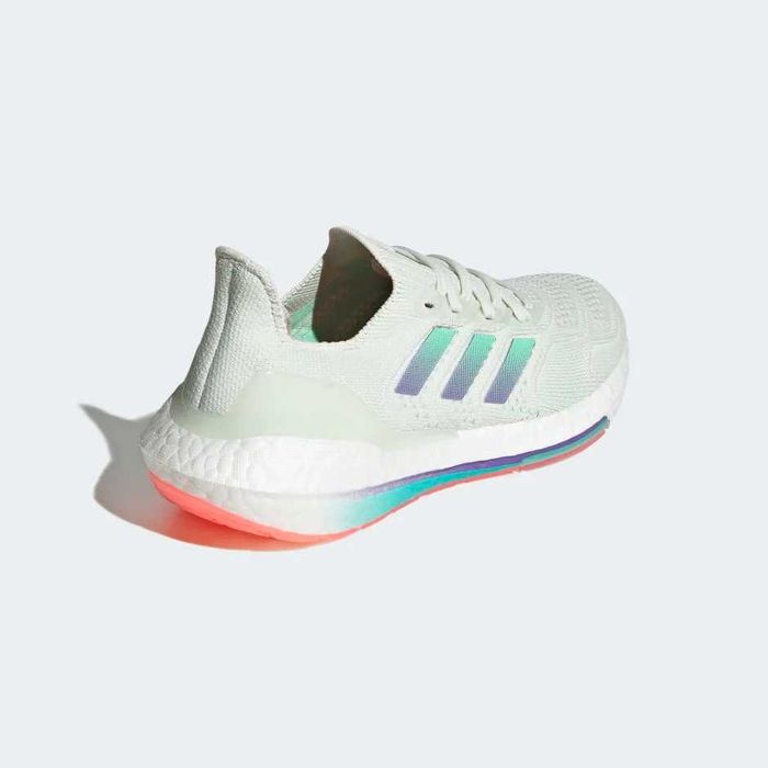 Дамски маратонки   ADIDAS ULTRABOOST 22 Heat RDY  Оригинални  EU40