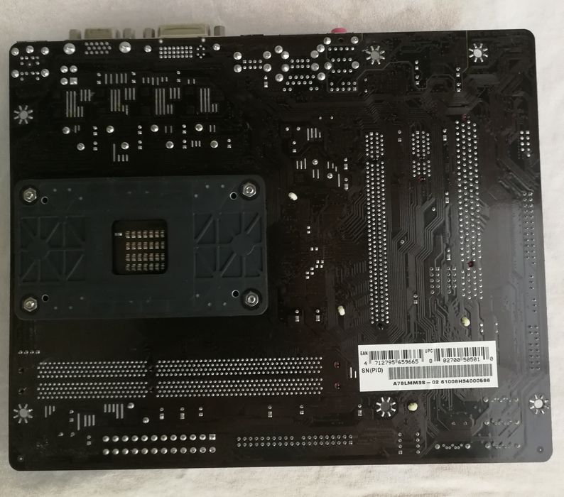 Дъно Biostar A960D+  CPU AMD FX4130 16GB RAM