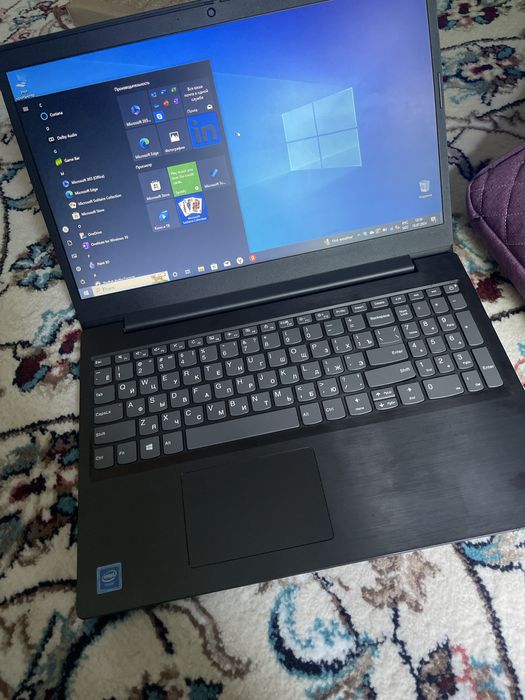 Lenovo noutbook v15G64