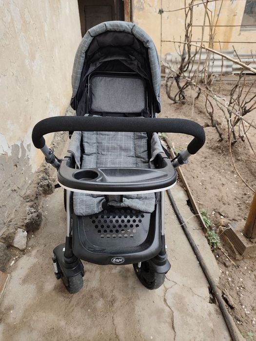 Детская коляска в отличном состоянии