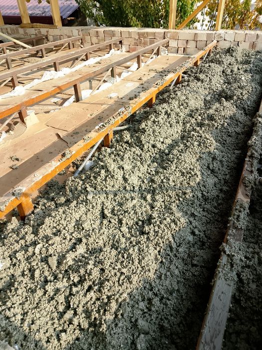 Полистирол лу́мбоз стяшка иссик том лумбоз Lomboz