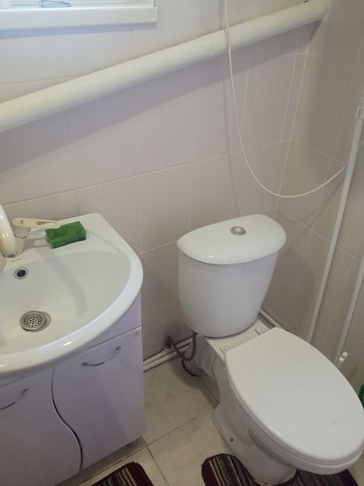 Срочно! Продам два дома в одном участке