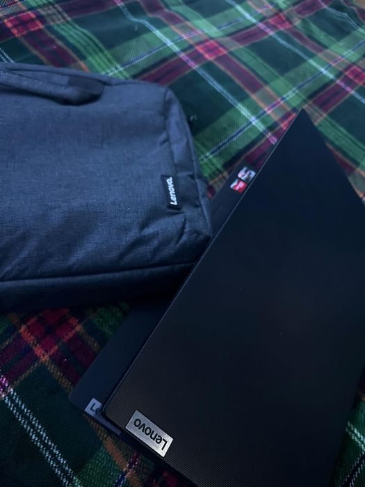 Leptop lenovo  AMD