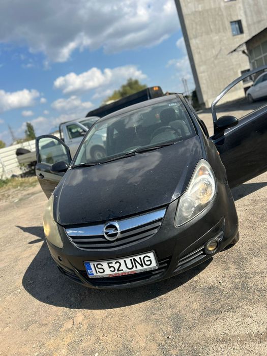 Vând Opel corsa D