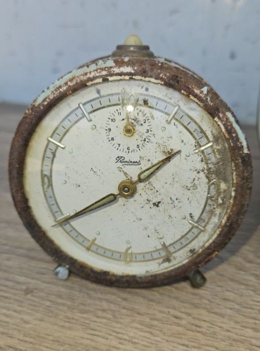 Lot 5 ceasuri de masă mecanice vintage – Slava, Peter, Timemaster