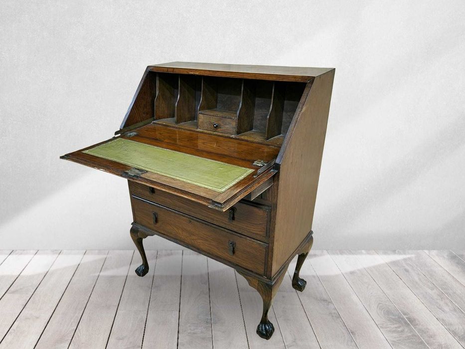 Старинно английско писалище секретер от дъбов масив и естествен фурнир