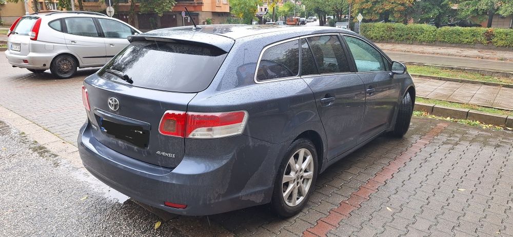 Toyota Avensis 2.0D4D 126кс
Март 2011