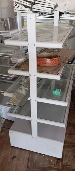 Стеллажи полки витерина продам