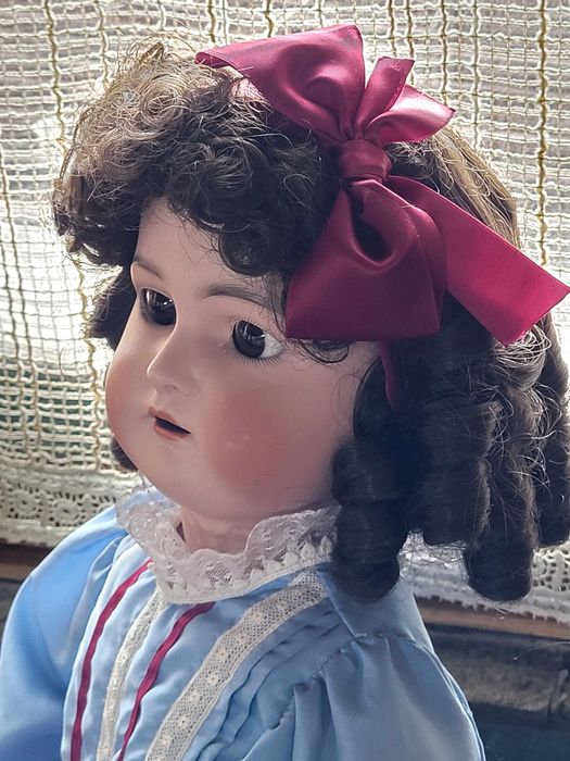 Много голяма 80 см антична немска кукла от Kämmer & Reinhardt.