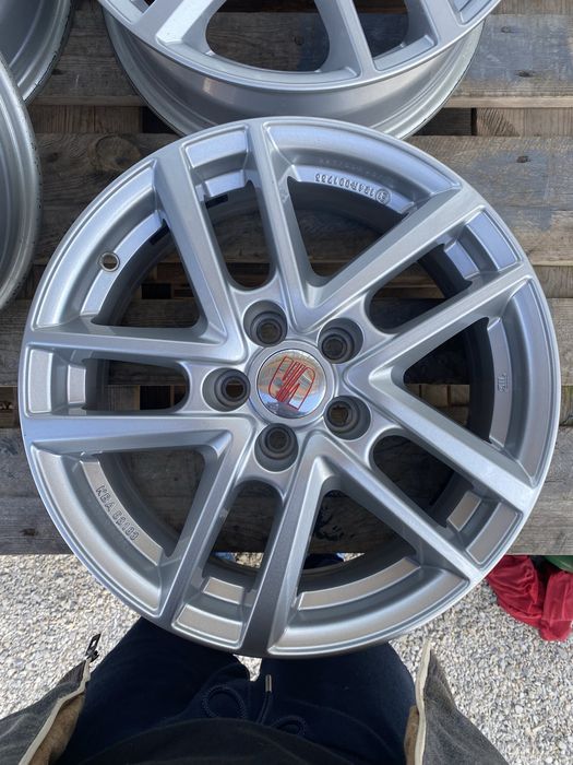 16 цола 5 х 100 мм Фолксвген , Шкода , Сеат , Ауди VW