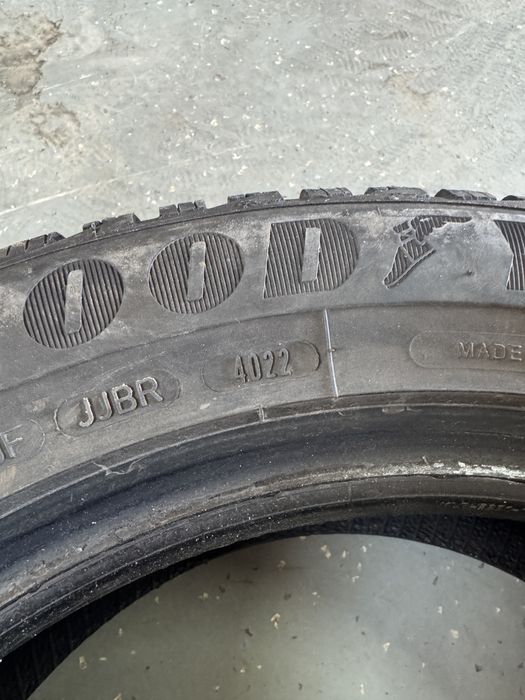 Anvelopa iarna goodyear 205/55 R16