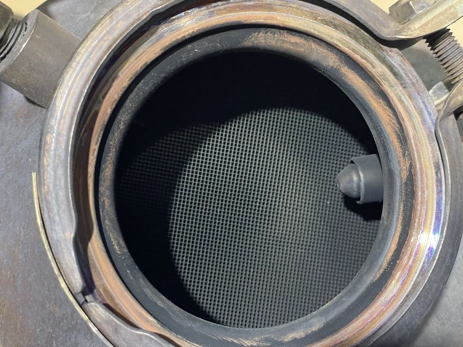 Filtru de particule / DPF pentru BMW 640d F06, F12, F13 - 8513527