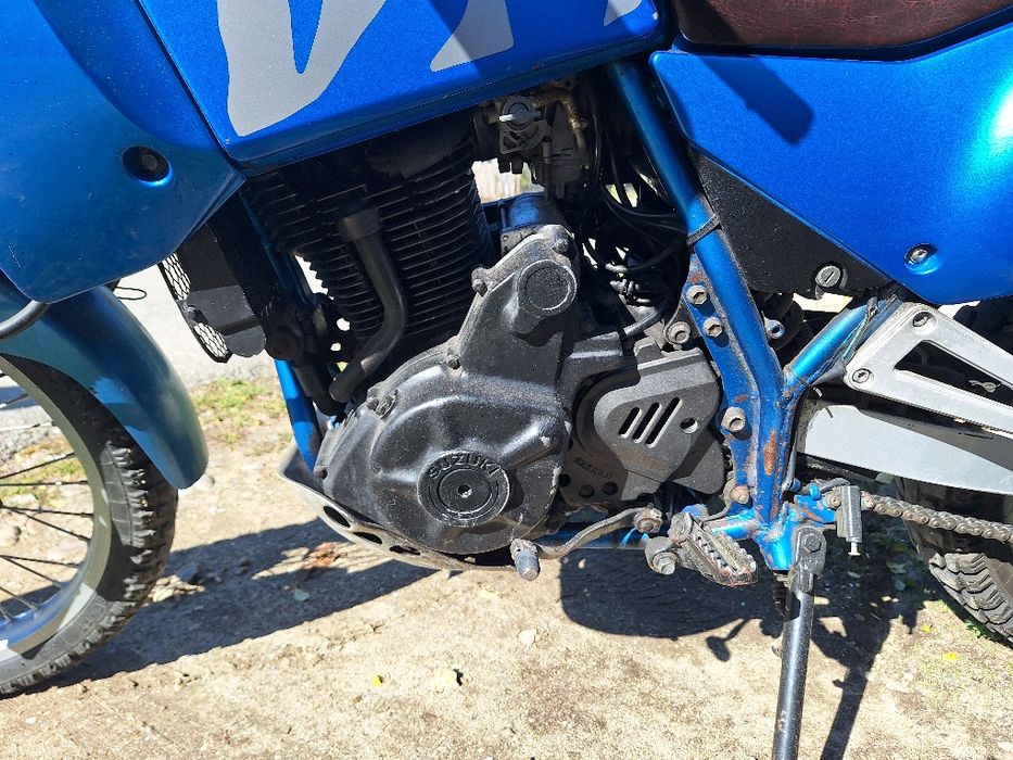 Vând Sau Schimb Cu Atv, Motocicletă Suzuki Ideala Pentru Catrgoria A2