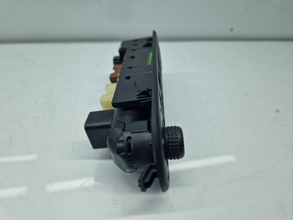 Butoane comanda geamuri sofer Renault Clio 4 [Fabr 2012-2020] 25411330