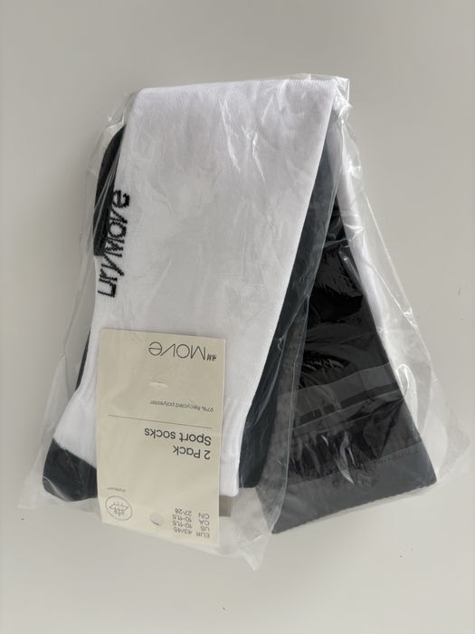 Șosete sport lungi H&M Move – 2 perechi, alb/negru, mărimea 43–45, noi