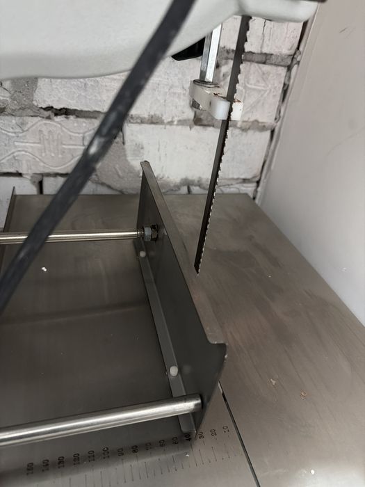 Пила мясо резка костей