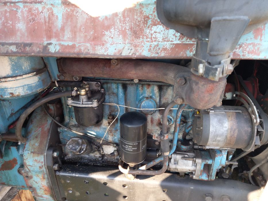 Срочно продам трактор с куном