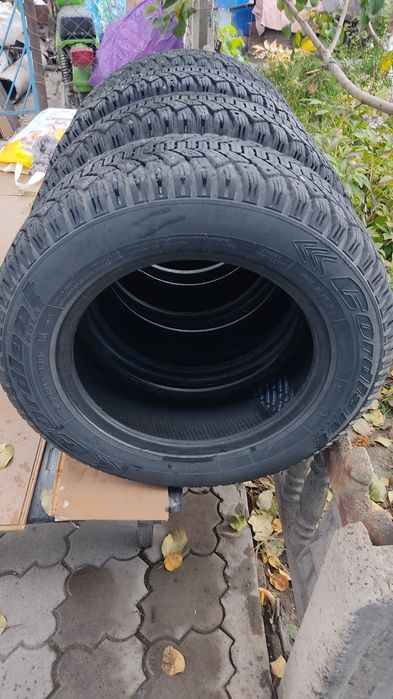 Продам зимние шины