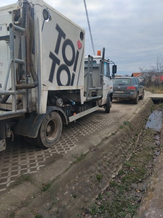 Vând Mercedes vario