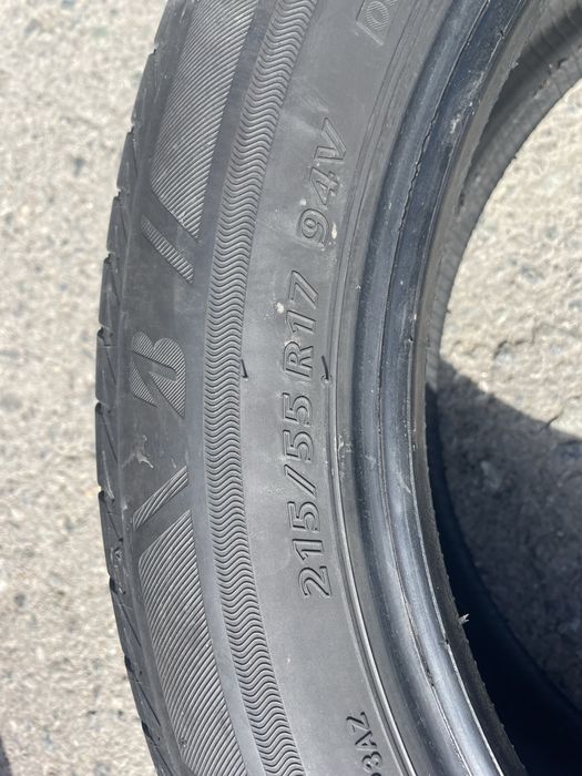 Продам резину 215/55/17