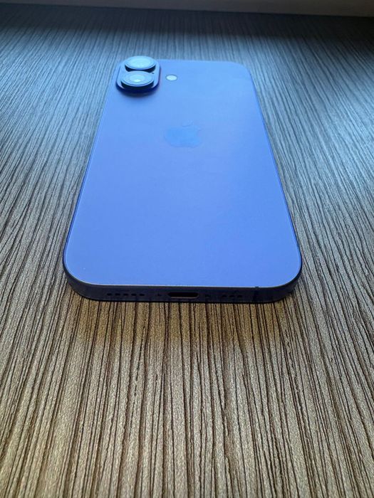 Като нов! Apple Iphone 16