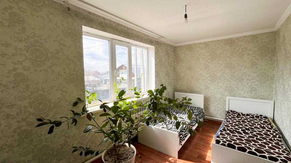 Продаю  % комнатный  дом СЗЖР