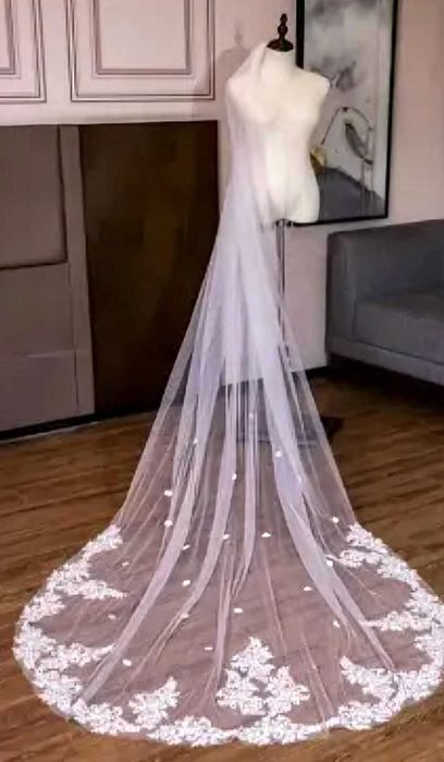 Vand/ inchiriez Rochie de mireasa, marimea 40.