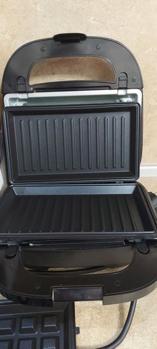 Мултигрил Philips