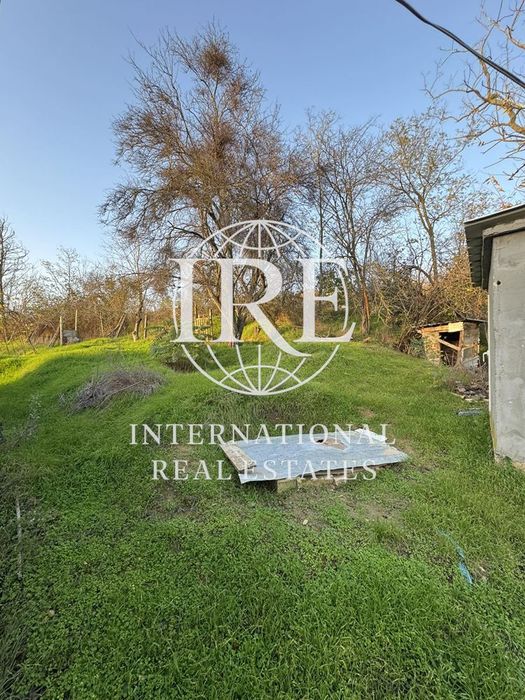 Къща в Варна, област-с.Константиново площ 85 цена 149000 двор 2350 кв