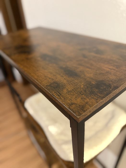 Masa cu asamblu pisici incorporat