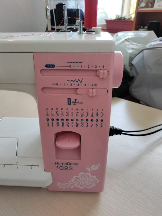 Швейная машинка  Janome Home Decor 1023