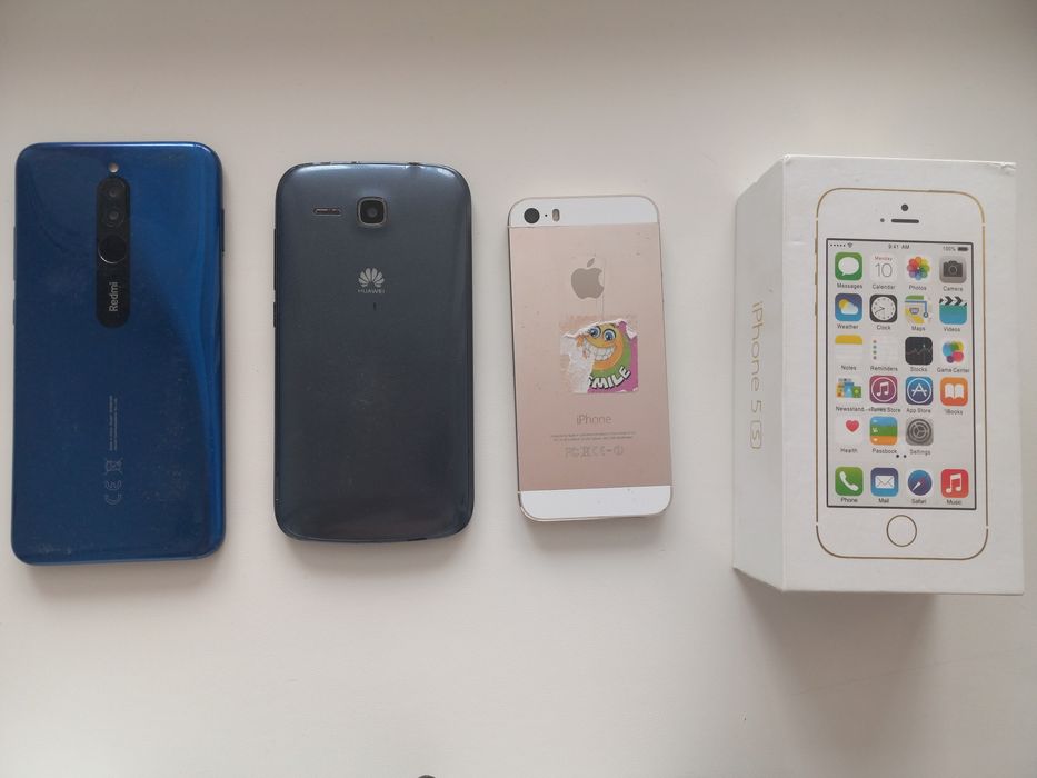 Много смартфонов IPHONE