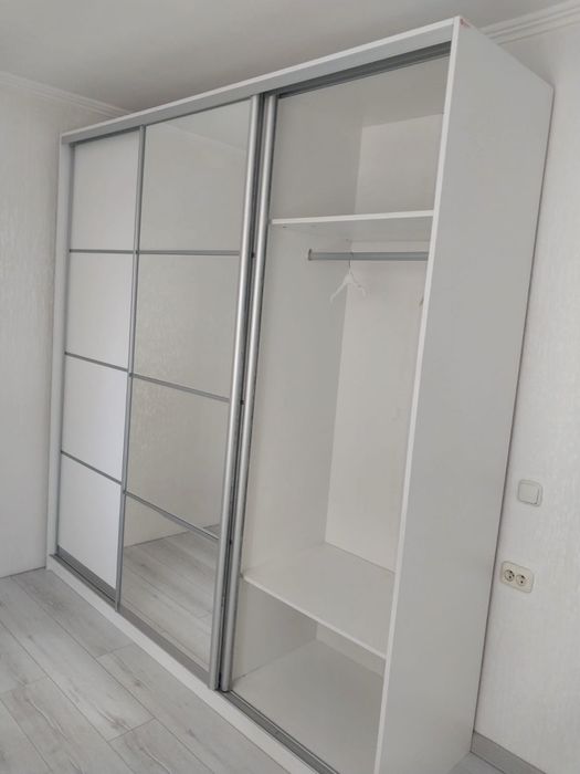 Продам шкаф купе