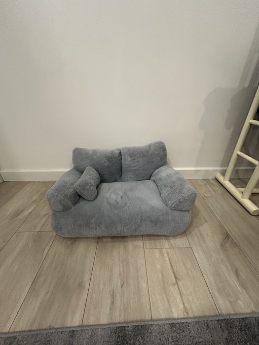 Лежак или диван для кота