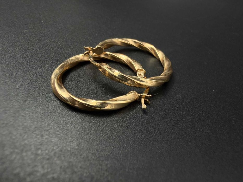 Dracula Amanet: Cercei de Aur 2.54gr/14k.