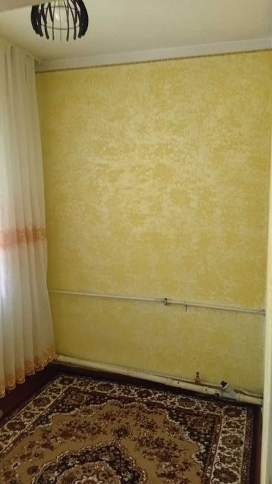 Юнусабад11, 2/4/4 Продаётся не торец, ор-р Мегапланет