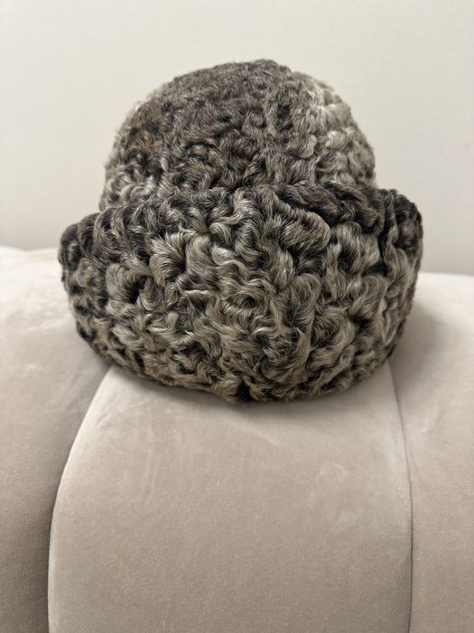 Шапки норковые и каракулевые