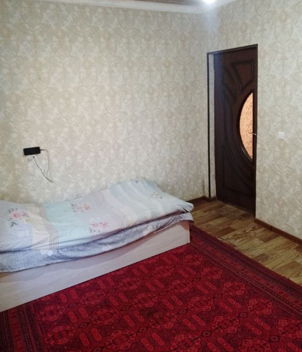 Uy sotladi srochna gulbohorda