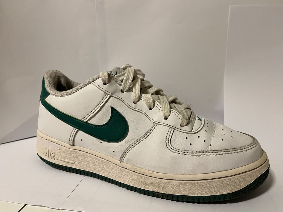 !!!! Promotie  !!!’ 3 perechi de papuci(2Nike ,1Kipsta) la un pret de nereatat  !!!! pret usor negociabil !!!