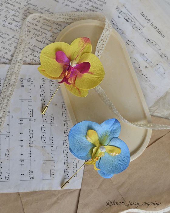 Брошь цветок ручной работы