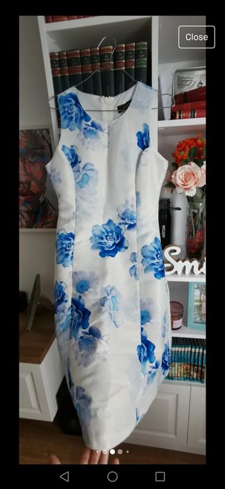 Rochie cu flori albastre