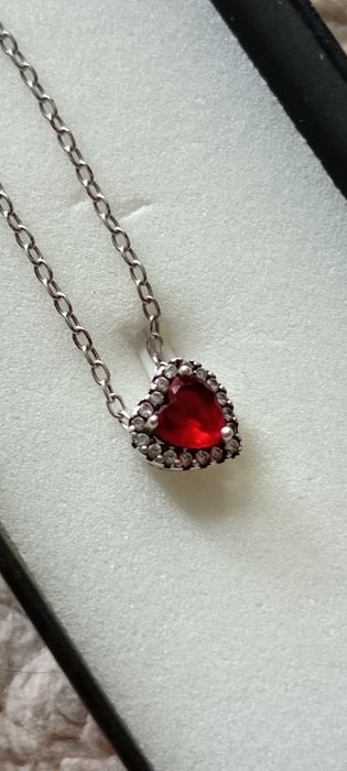 Серебряная подвеска с камнем