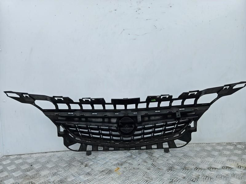 Grila centrala radiator stema UK Opel Astra J
