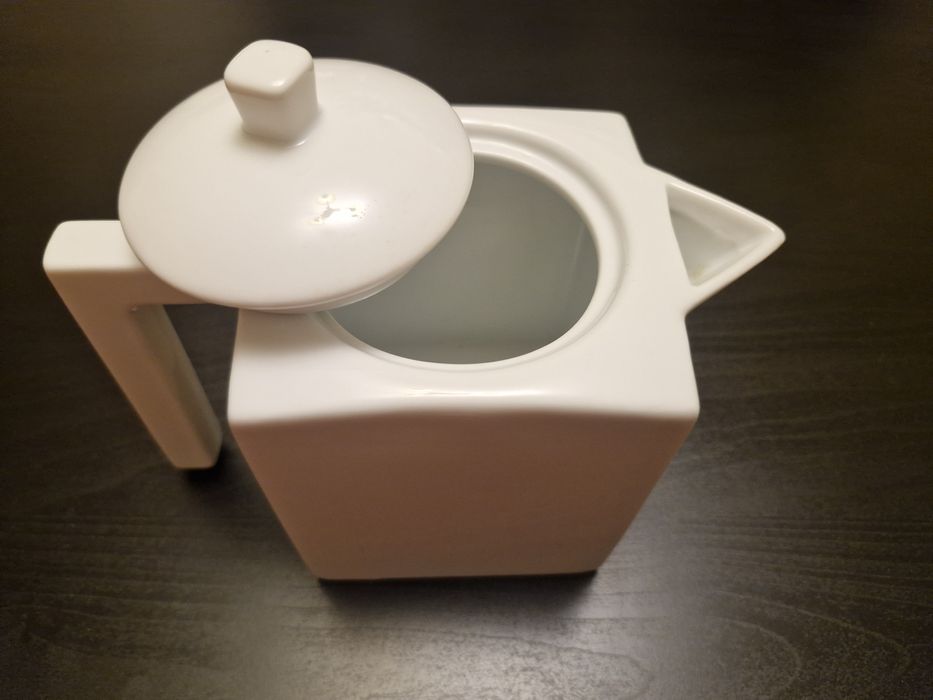 Cafetiera portelan noua