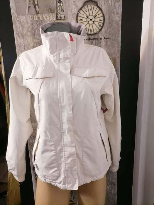 Дамски якета Helly Hansen